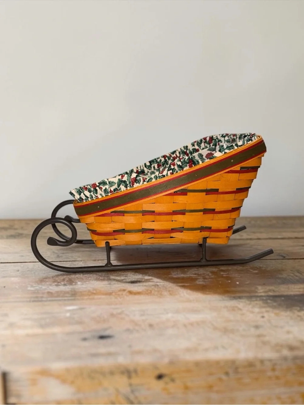 VINTAGE Longaberger Sleigh Basket with Protector & 2 Liners